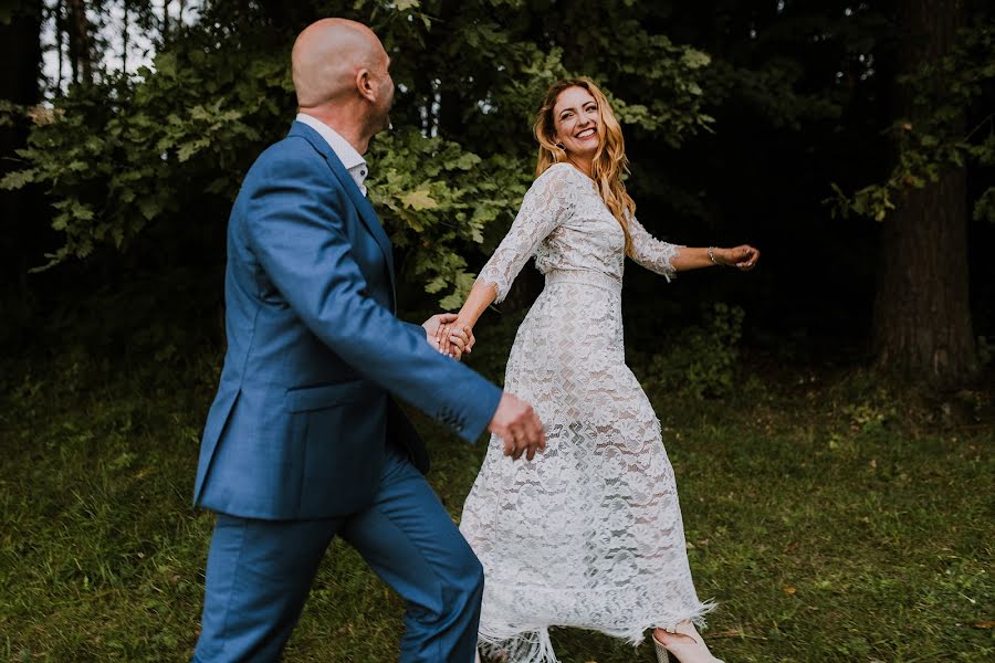 Fotógrafo de casamento Piotr Margas (mazurskiesluby). Foto de 30 de novembro 2018