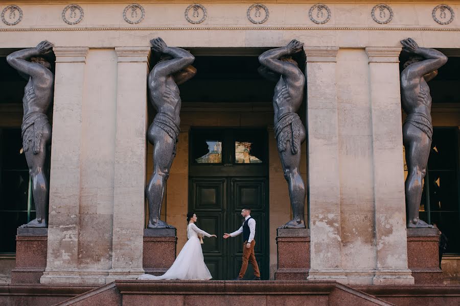 Fotógrafo de casamento Oksana Martynova (oksanamartynova). Foto de 14 de março 2021