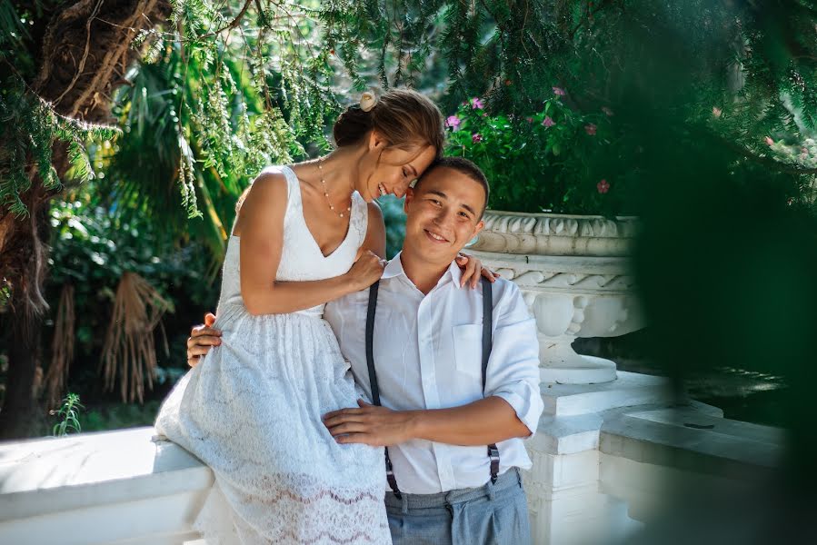 Fotógrafo de casamento Leonard Solovatov (leosolovatov). Foto de 11 de outubro 2017