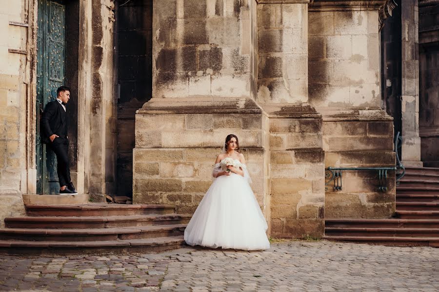 Fotógrafo de casamento Zoryana Baluk (zirka001). Foto de 28 de junho 2021