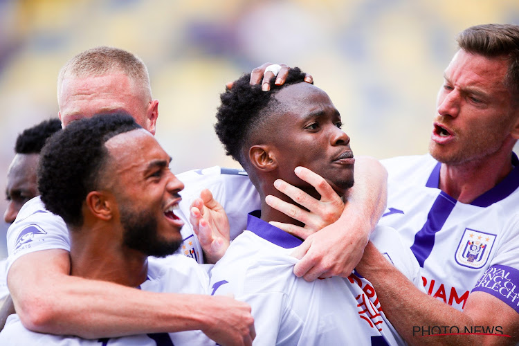 Anderlecht tient bon à 10 et enchaîne au Stayen ! 