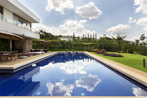 Maison avec jardin 1