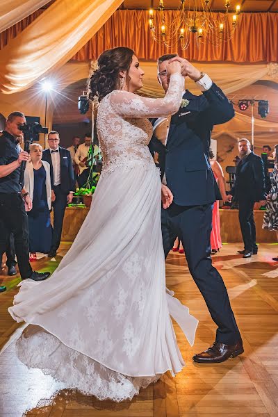 Esküvői fotós Kamil Szmidla (kamilszmidla). Készítés ideje: 2019 november 11.