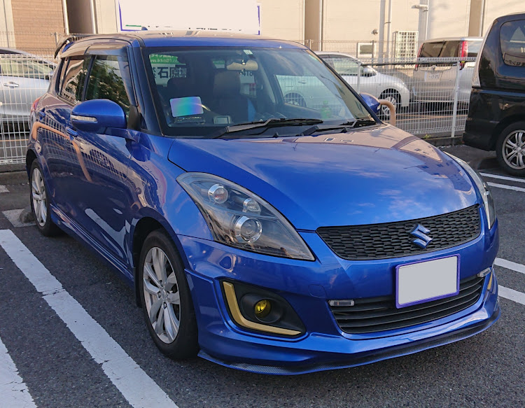 スイフトのコロナが早く終息しますように・横浜スタイル・日本ダービー・コンビニばっかwに関するカスタム事例の投稿画像1枚目