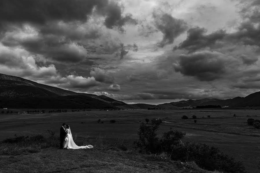 Fotograful de nuntă Matteo La Penna (matteolapenna). Fotografia din 11 octombrie 2018