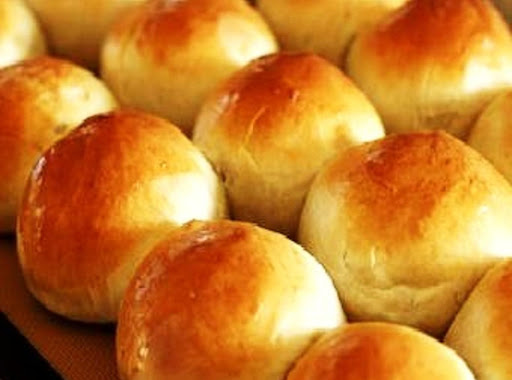 Classic Dinner Rolls