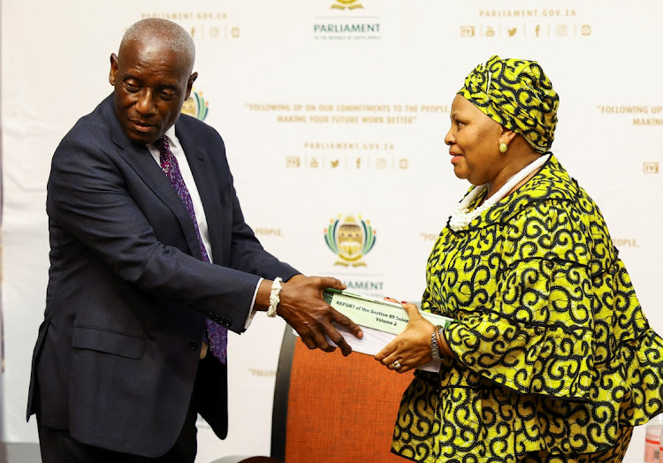 Sandile Ngcobo hands over the report on Phala Phala to National Assembly speaker Nosiviwe Mapisa-Nqakula on November 30 2022. File photo.