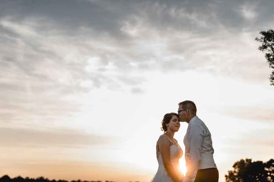 Hochzeitsfotograf Benjamin Szturmaj (2shotsphotovideo). Foto vom 1. April 2019
