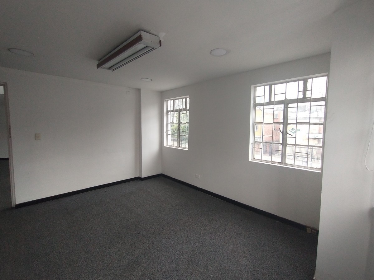 Oficina En Venta - Quinta Camacho, Bogota