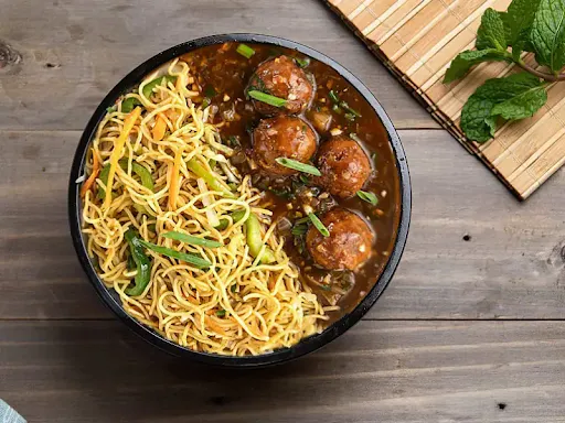 Veg Hakka Noodles + Veg Manchurian Gravy Bowl