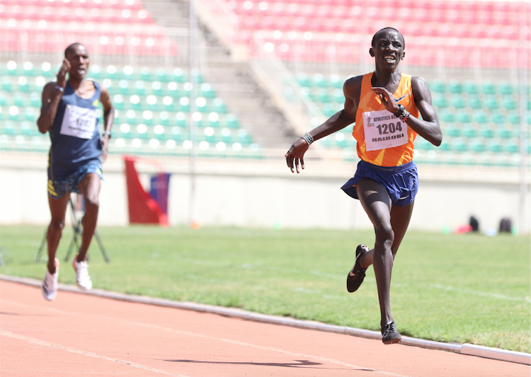 Emmanuel Kiplagat on his way to victory in the men's 10,000m at the third AK track and field weekend meeting at Nyayo Stadium