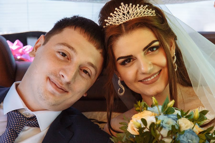Fotografo di matrimoni Syuzanna Vasileva (zvezda). Foto del 9 maggio 2018