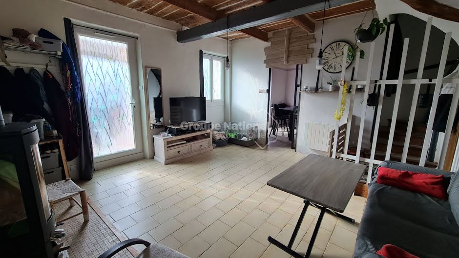 Vente maison 4 pièces 74 m² à Gonfaron (83590), 148 000 €