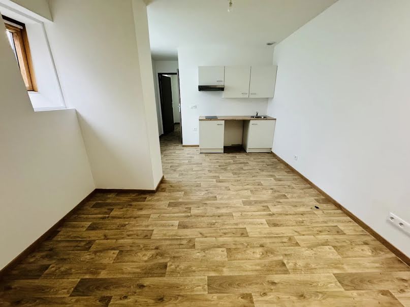 Location  appartement 2 pièces 33.2 m² à Saint-Quentin (02100), 540 €