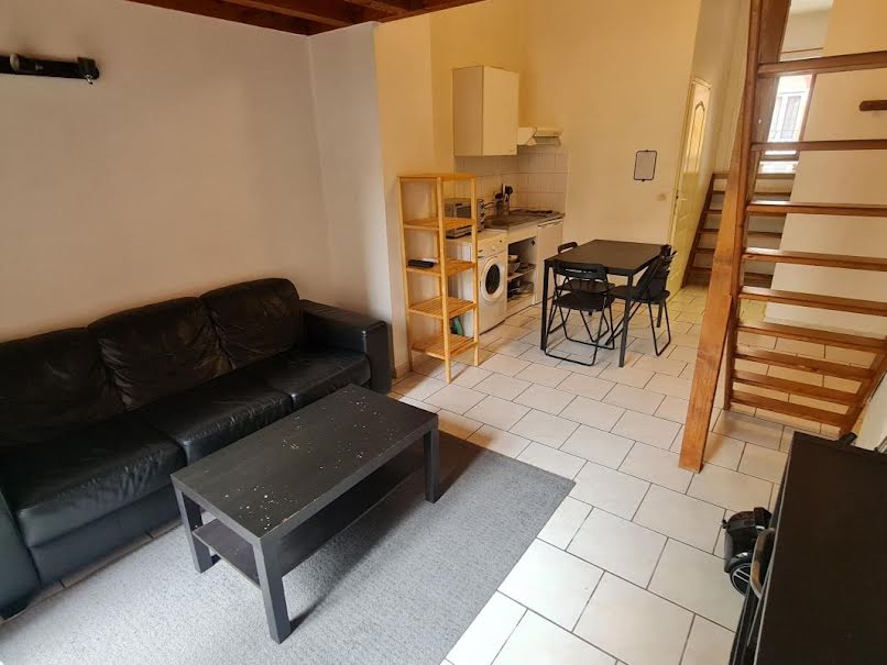 Location meublée appartement 3 pièces 45 m² à Lille (59000), 750 €