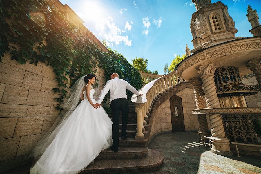 結婚式の写真家Denis Krotkov (krotkoff)。2015 9月4日の写真
