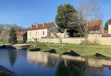 Maison avec terrasse 1