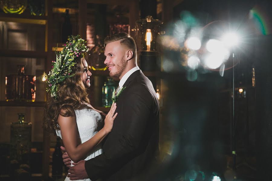 Fotógrafo de bodas Anastasiya Kamenschikova (temptana). Foto del 21 de marzo 2017