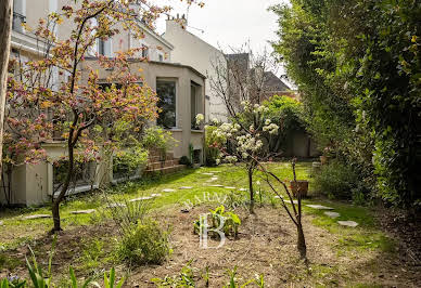 Maison avec terrasse 1