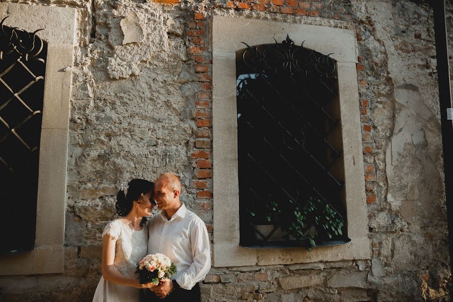 Fotógrafo de casamento Maksim Ostapenko (ostapenko). Foto de 24 de outubro 2017