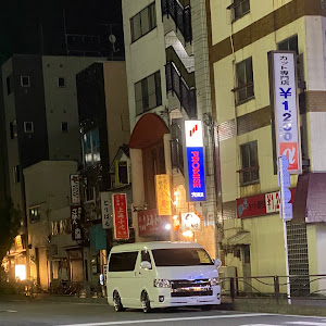 ハイエースバン