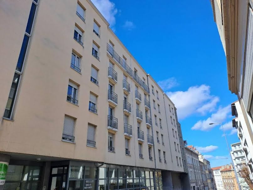 Location meublée appartement 1 pièce 27.84 m² à Saint-Etienne (42000), 380 €