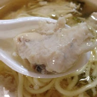 阿鳳浮水虱目魚羹