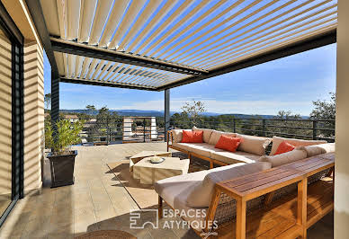 Maison avec piscine et terrasse 4