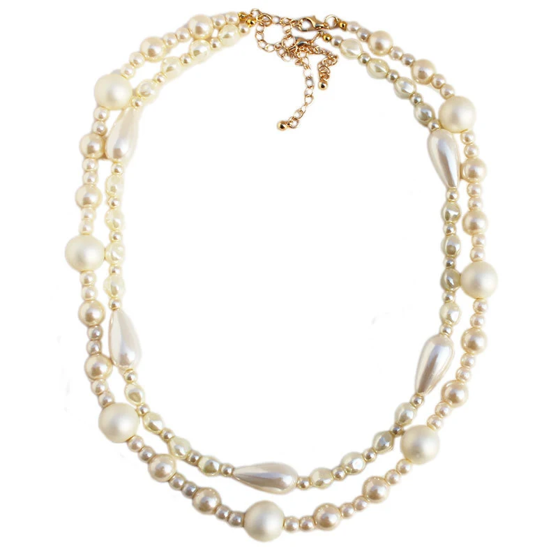 Collar de perlas con diseño 