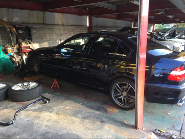 320i Mスポーツのスタビライザー交換に関するカスタム事例の投稿画像2枚目