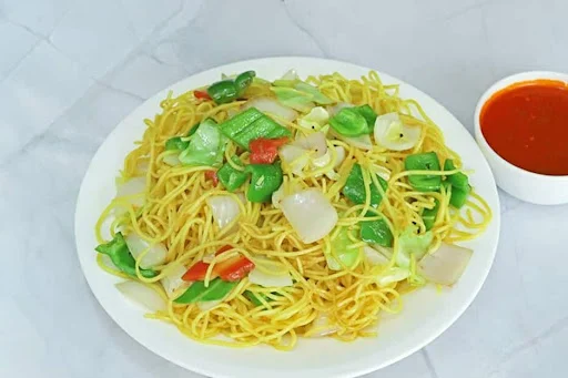 Veg Hakka Noodles