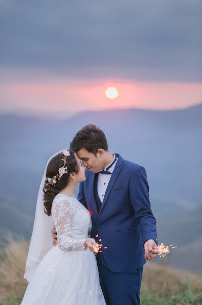 Wedding photographer Mangpor Rapeeporn (photolista). Photo of 4 October 2018