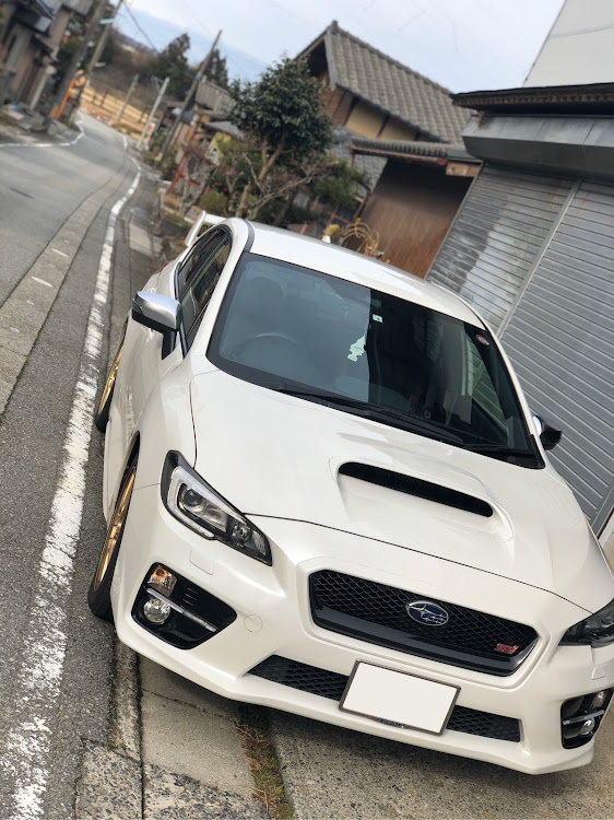 WRX STIの洗車・ホイール交換・年明け初に関するカスタム事例の投稿画像1枚目