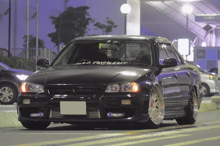 スカイラインのスカイライン・R34・春の交通安全週間・DIYに関するカスタム事例の投稿画像2枚目