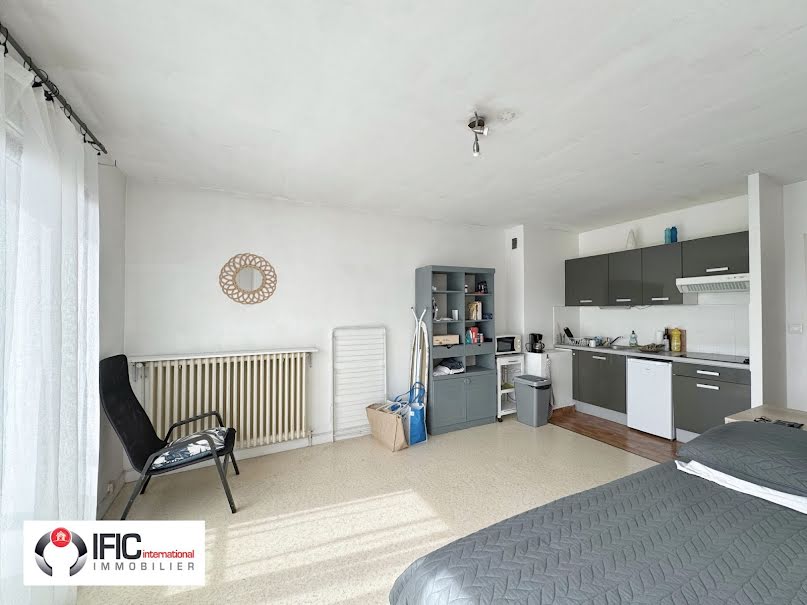 Vente appartement 1 pièce 28 m² à Ferney-Voltaire (01210), 169 500 €