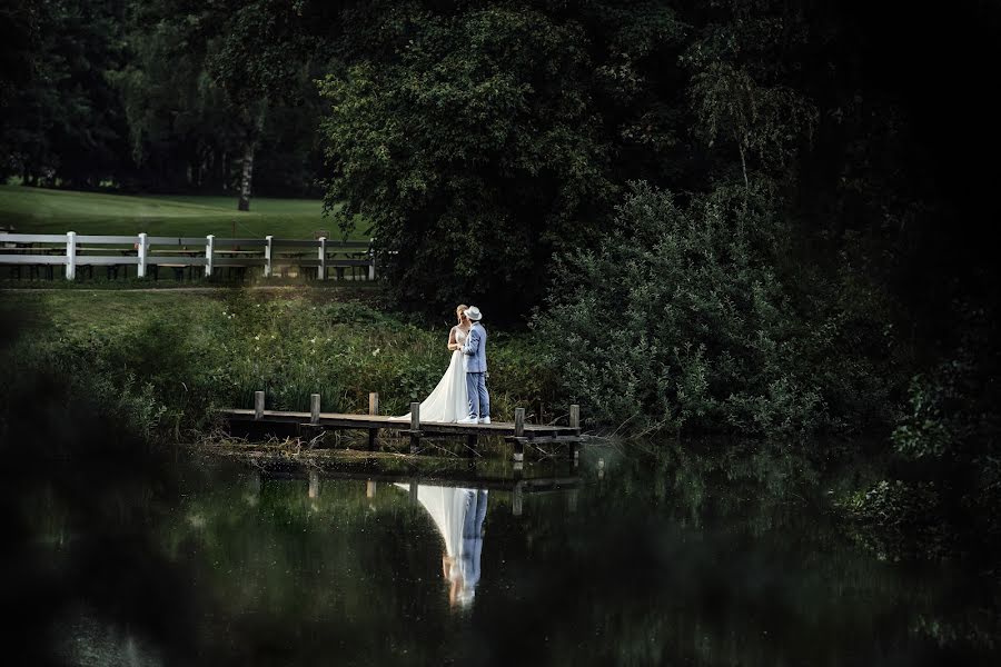 Nhiếp ảnh gia ảnh cưới Viktor Gottselig (viktorfoto). Ảnh của 8 tháng 9 2023