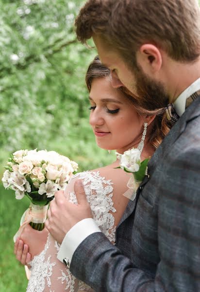 Fotógrafo de casamento Elizaveta Buloveckaya (liza2704). Foto de 11 de março 2020