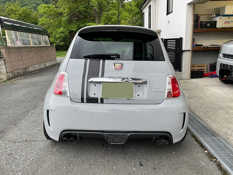 595のアバルト595コンペティツィオーネに関するカスタム事例の投稿画像3枚目