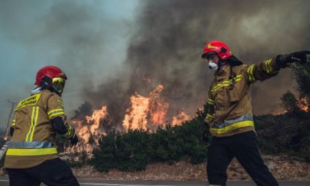 U požaru u Varšavi izgoreo šoping-centar, policija saopštila da nema ljudskih žrtava