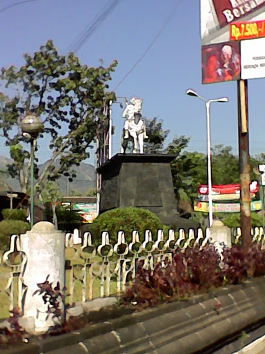 Tugu Kuda Putih 