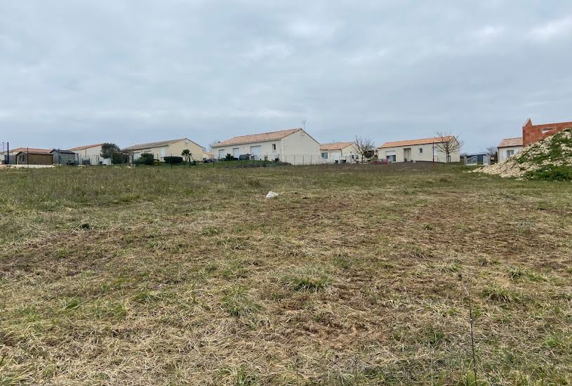  Vente Terrain à bâtir - 608m² à Rouillac (16170) 