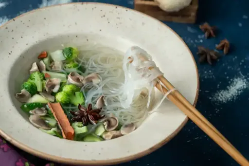 Vietnamese Pho Chicken Soup