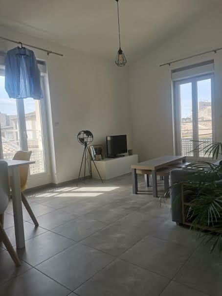 Location  appartement 2 pièces 46 m² à Nimes (30000), 602 €