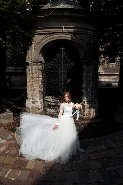 Fotógrafo de bodas Yuliya Storozhinska (id31957517). Foto del 4 de septiembre 2018