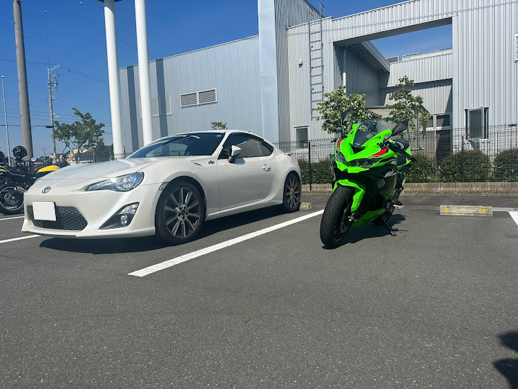 86のMT女子・86 zn6・86BRZオーナーさんと繋がりたい・ZX4RR・ZX-4RRに関するカスタム事例の投稿画像1枚目