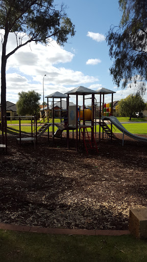 Lakeside Park Play Ground 