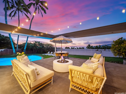 Maison contemporaine avec piscine 2