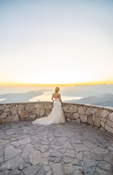 Fotograful de nuntă Svetlana Ponomareva (svetographer). Fotografia din 19 august 2019