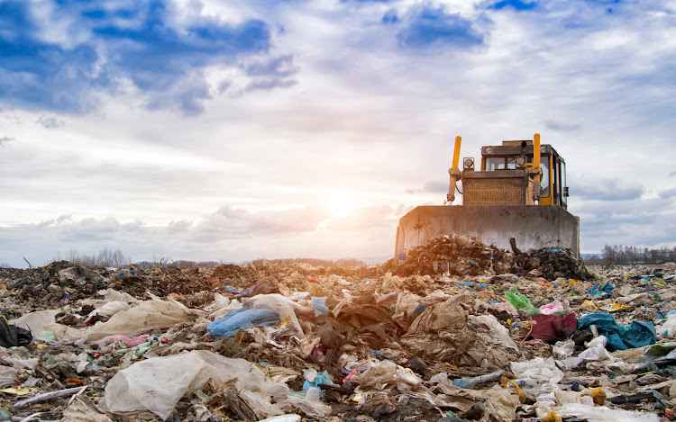 With an estimated population of more than 2-million, the capital Harare is filthy with dump sites and rubbish pilling up in the streets because of deteriorating service delivery. Picture: 123RF/perutskyi