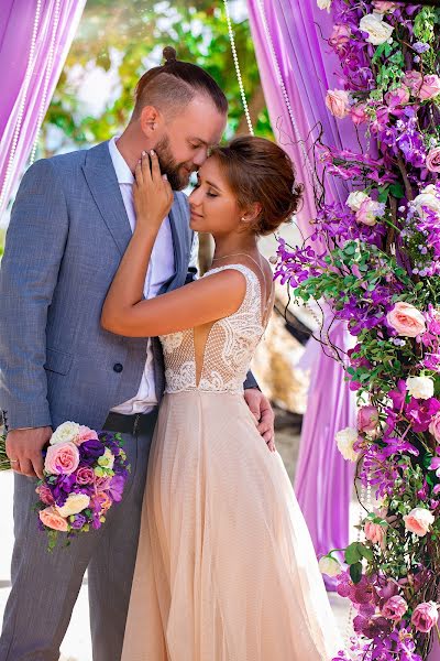 ช่างภาพงานแต่งงาน Aleks Dyadyushko (diadiushko) ภาพเมื่อ 16 กรกฎาคม 2019
